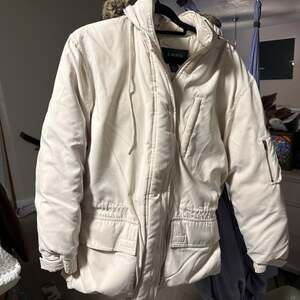 Lauren Ralph Lauren Vintage Ivory Satin Puffer Parka Coat with Detachable Faux F